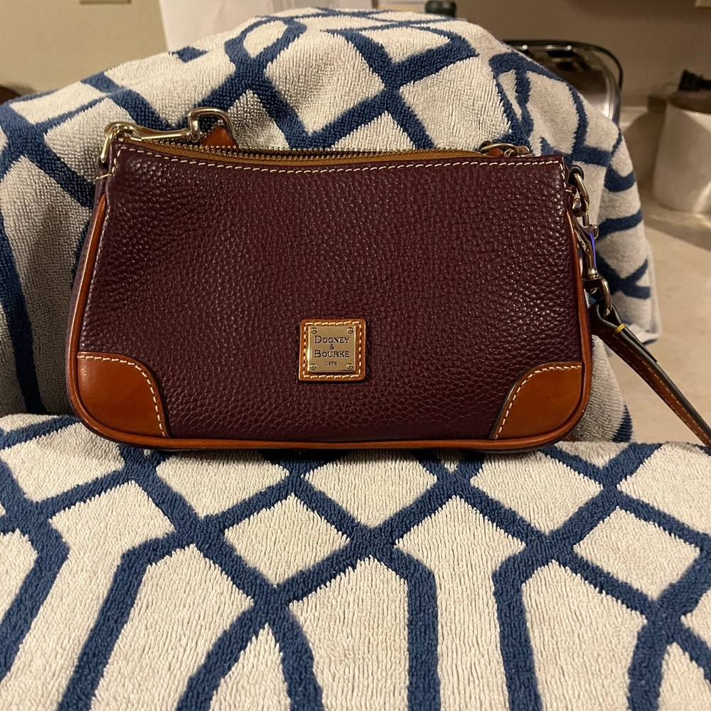 Dooney & Bourke Wine and Tan Crossbody Bag - Picture 7 of 8